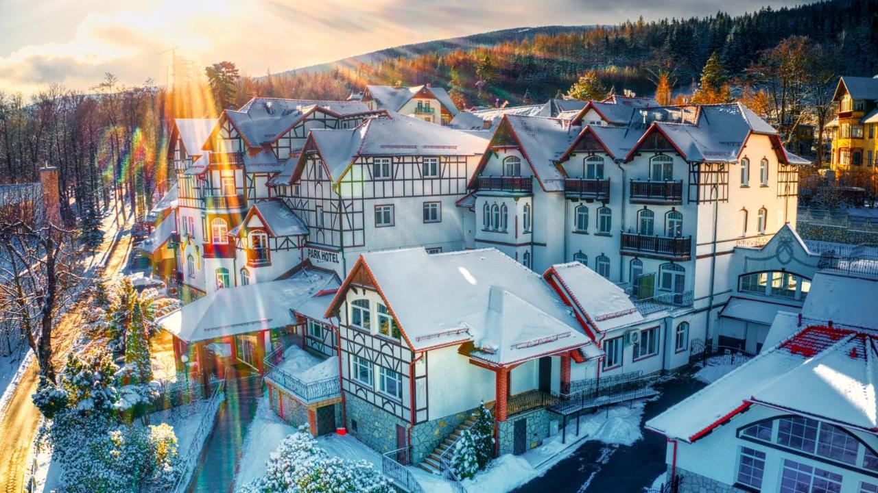 Park Hotel Kur & Spa Świeradów-Zdrój Exterior foto