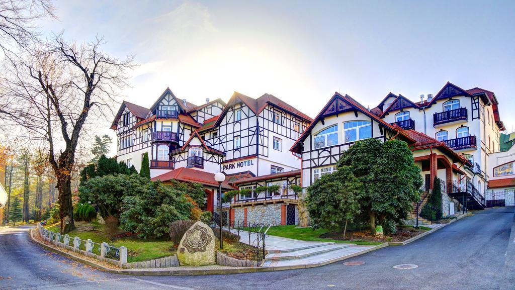 Park Hotel Kur & Spa Świeradów-Zdrój Exterior foto